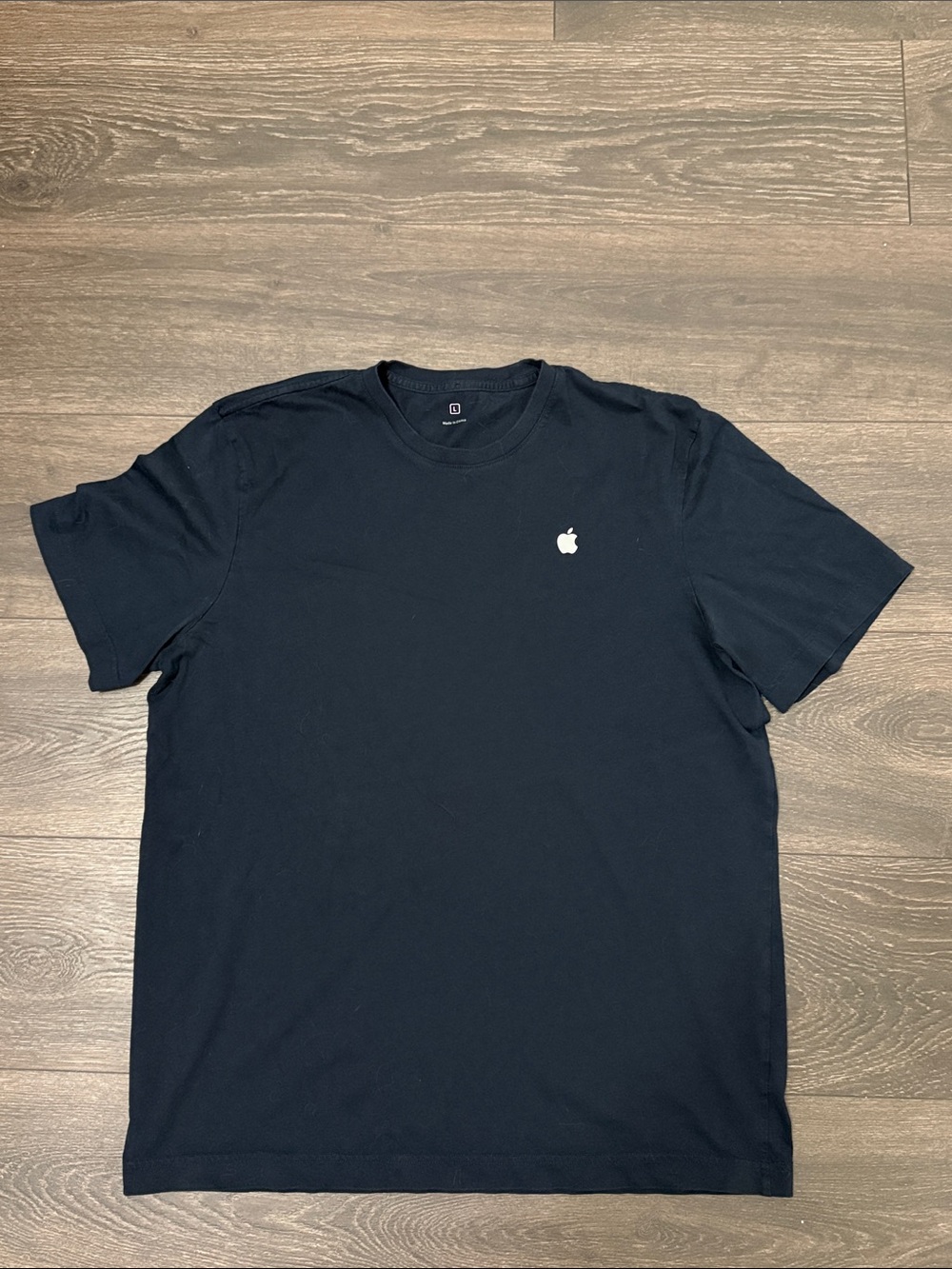 Apple Employee Logo T-Shirt - Picture 2 of 3